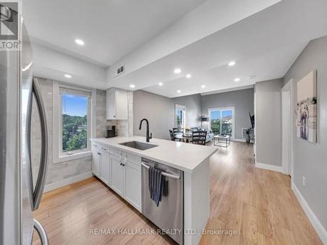 Townhouse for sale in Durham, Ontario