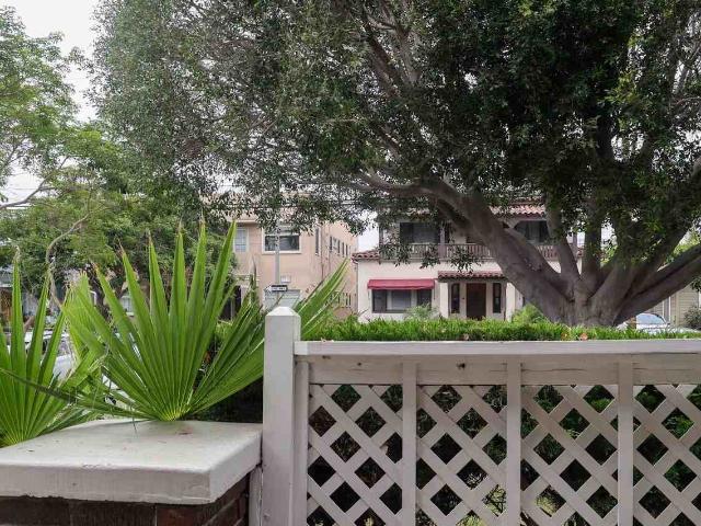 Apartment for rent in Long Beach, California