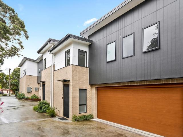 House for rent in Wollongong West, New South Wales