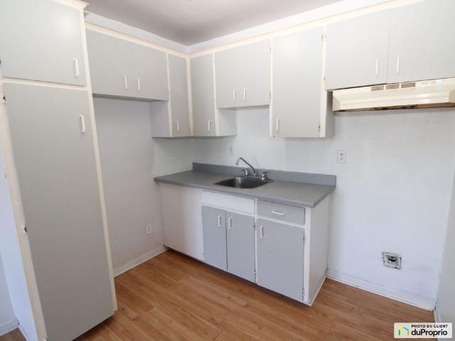Apartment for rent in Sainte-Foy–Sillery–Cap-Rouge, Québec