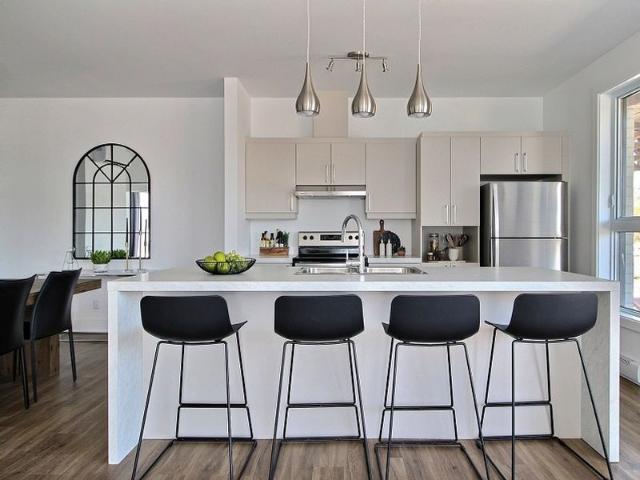 Apartment for rent in La Vallée-du-richelieu, Quebec