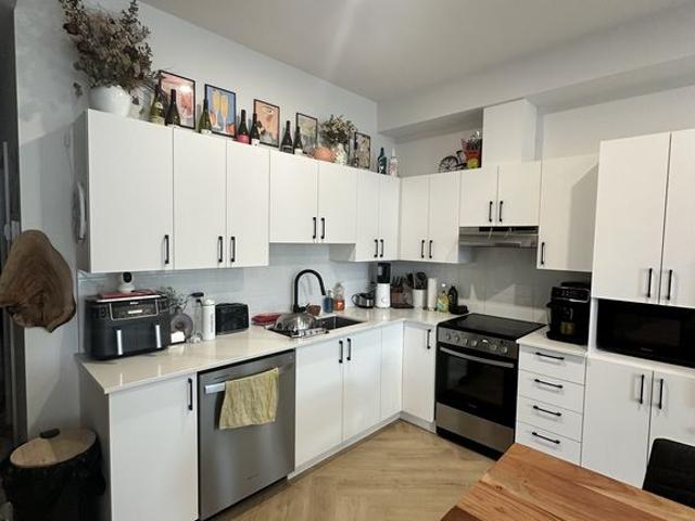 Apartment for rent in Les Moulins, Quebec