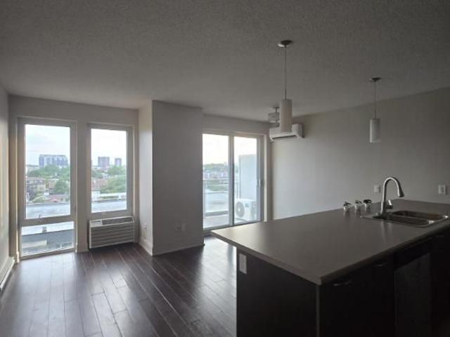 Apartment for rent in Laval-des-rapides, Quebec