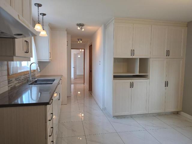 Apartment for rent in Pierre-de Saurel, Quebec