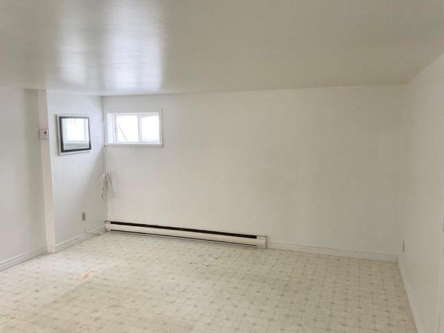 Apartment for rent in L'Islet-sur-Mer, L'Islet