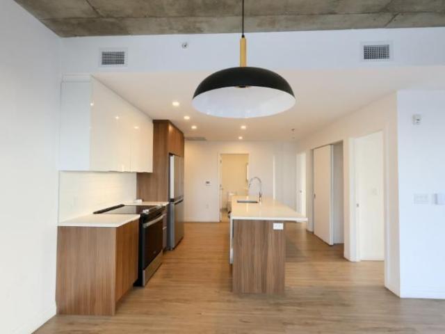 Apartment for rent in Laval-des-rapides, Quebec