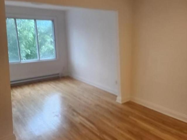 Apartment for rent in St. Leonard's, Quebec