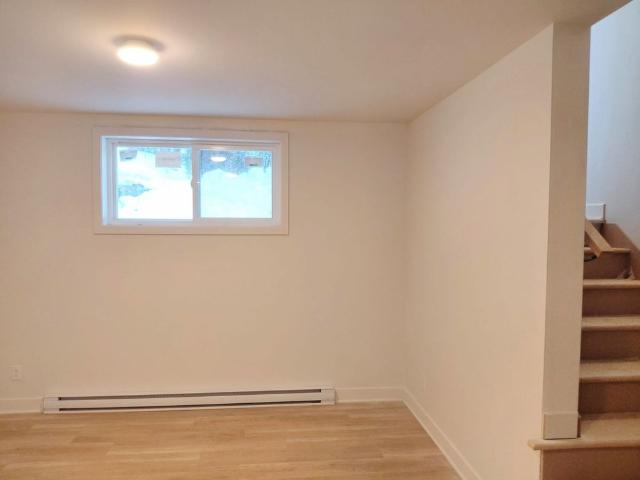 Apartment for rent in Saint-calixte, Quebec