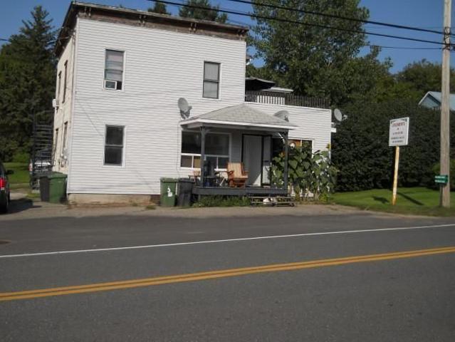 Apartment for rent in Saint-félix-de-kingsey, Quebec
