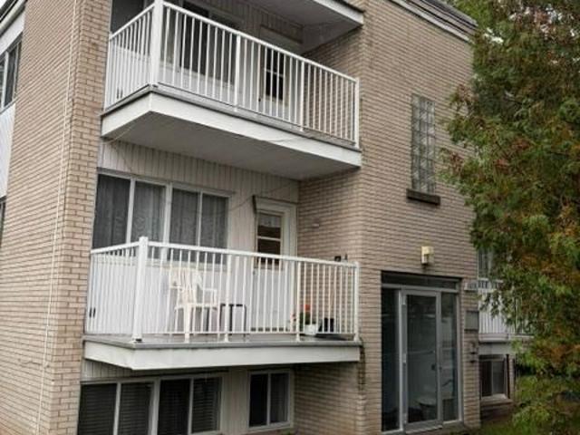 Apartment for rent in Saint-Bruno-de-Montarville, Montérégie