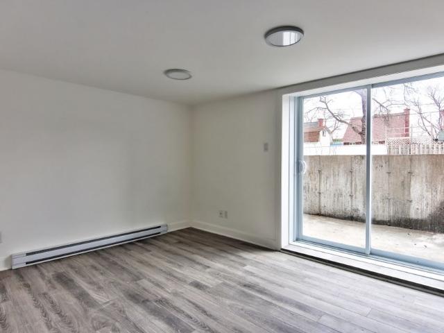 Apartment for rent in St. Leonard's, Quebec