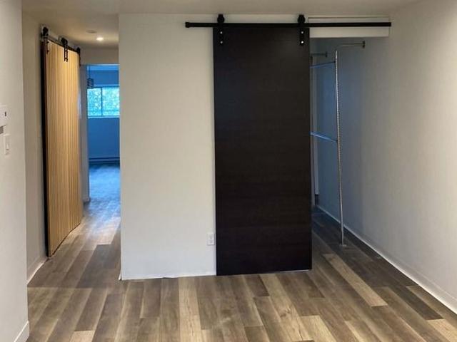 Apartment for rent in Saint-Laurent, Montréal