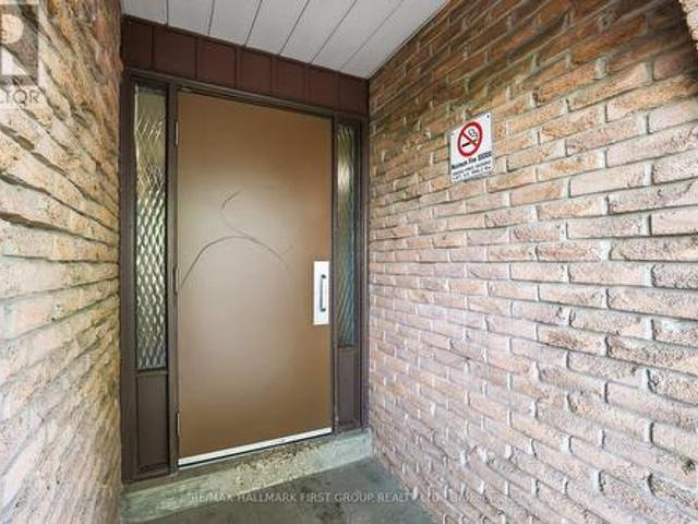 Townhouse for sale in Durham, Ontario