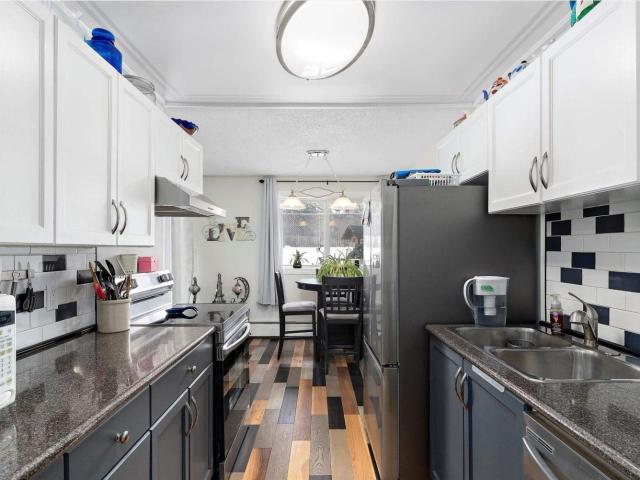 Apartment for sale in Wedgewood, Alberta