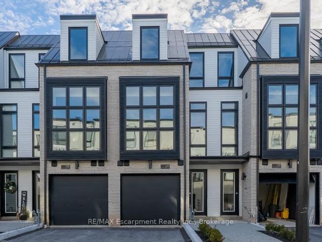 Townhouse for rent in Woburn, Ontario