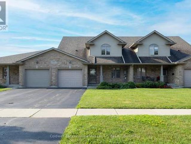 Townhouse for sale in St. Marys, Ontario