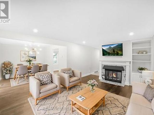 Townhouse for sale in Burlington