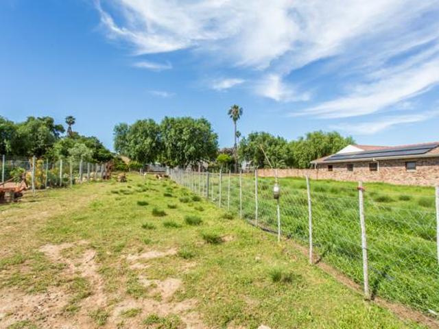 Property for sale in Oudtshoorn Local Municipality, Garden Route District Municipality