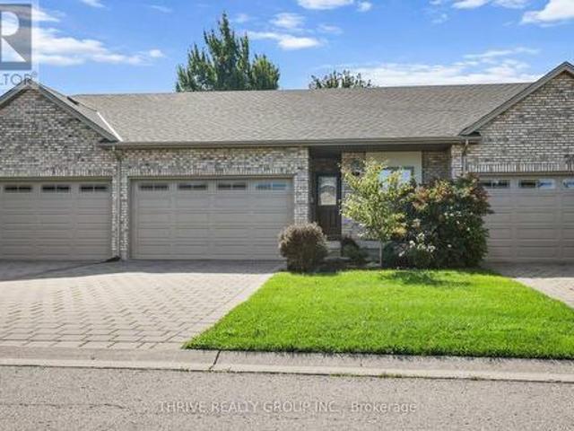 Townhouse for sale in Arva, Ontario