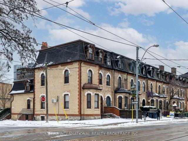 Townhouse for rent in Woburn, Ontario