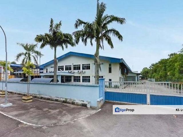 Warehouse for sale in Malaka