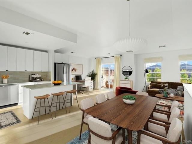 Condo for sale in Queens, Arverne