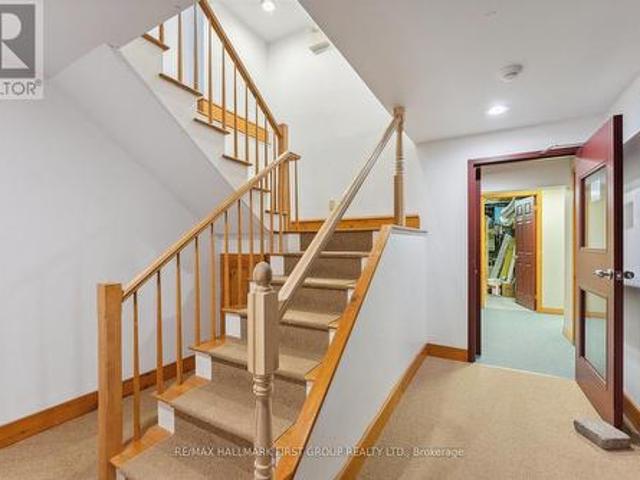 Commercial for rent in Durham, Ontario