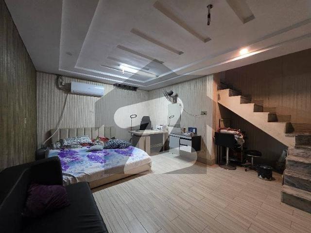 House for sale in Faisalabad, Islamabad Capital Territory