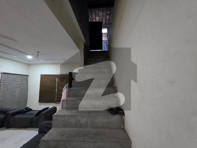 House for sale in Faisalabad, Islamabad Capital Territory