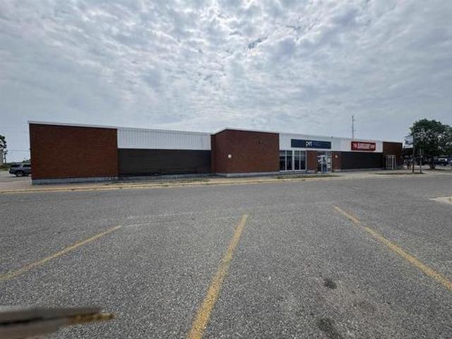 Commercial for rent in Manitouwadge, Ontario