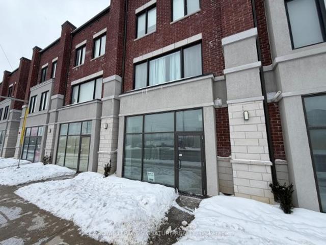 Commercial for rent in Bradford West Gwillimbury, Ontario