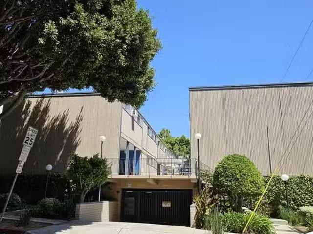 Condo for rent in North Hollywood