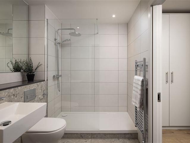 Apartment to rent in Bluebell, North Tipperary