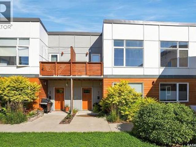 Townhouse for sale in Riversdale, Saskatoon
