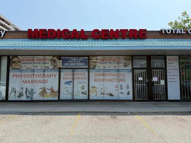 Commercial for rent in Toronto