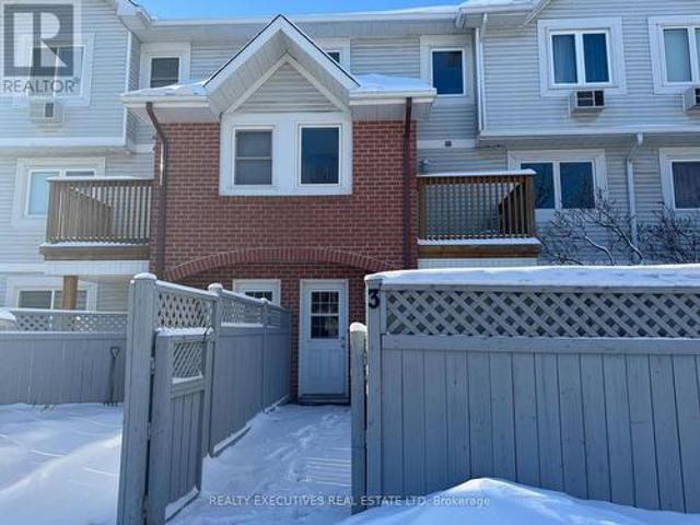 Townhouse for sale in Carleton Place, Ontario