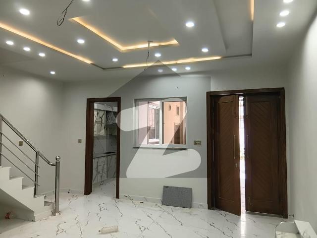 House for sale in Faisalabad, Islamabad Capital Territory