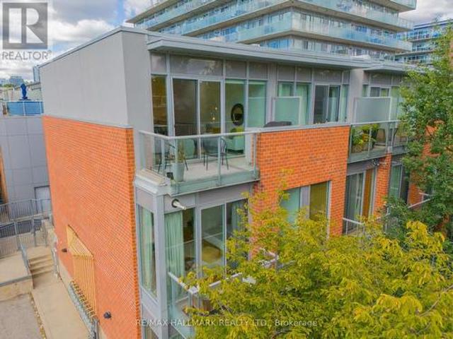 Townhouse for sale in Woburn, Ontario