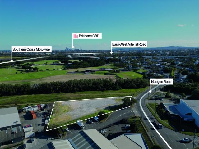 Warehouse for rent in Toombul, Queensland