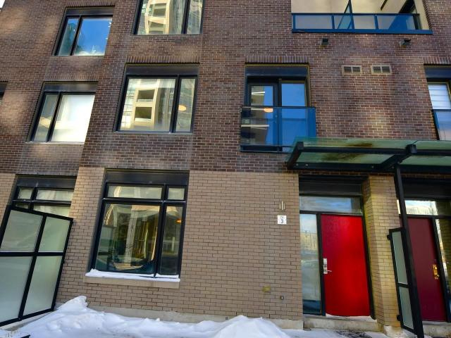 Condo for sale in Parkside Village, Mississauga