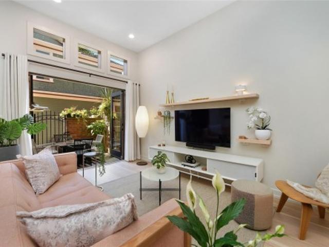 House for sale in James Bay, Victoria