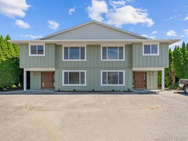 Duplex for sale in Chilliwack, British Columbia