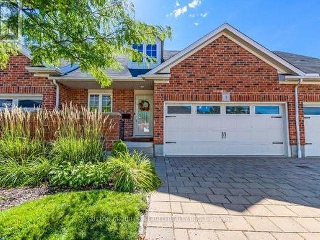 Townhouse for sale in Arva, Ontario