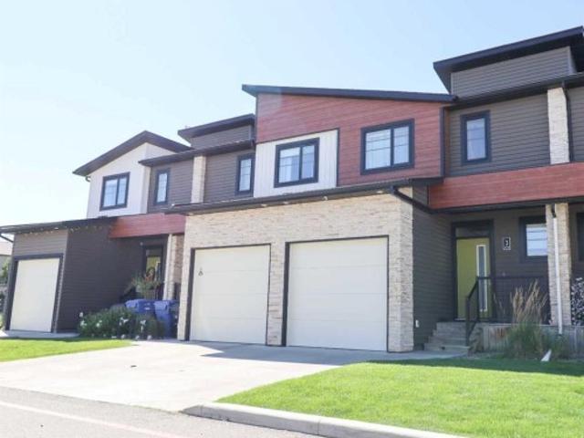 Townhouse for sale in Lethbridge, Alberta