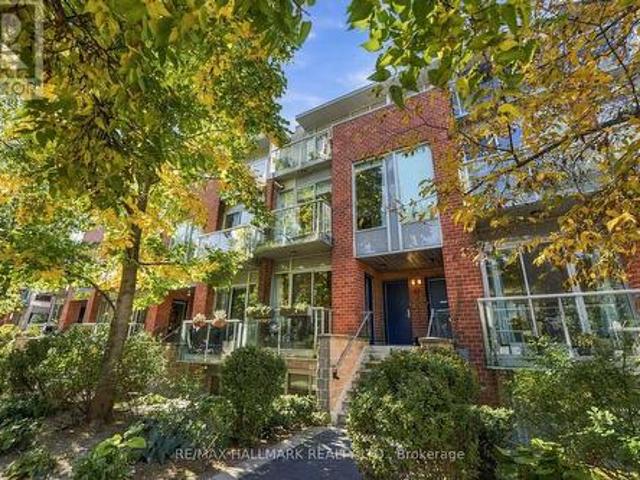 Townhouse for sale in Toronto—Danforth, Toronto