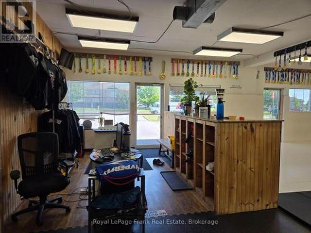 Commercial for rent in Durham, Ontario
