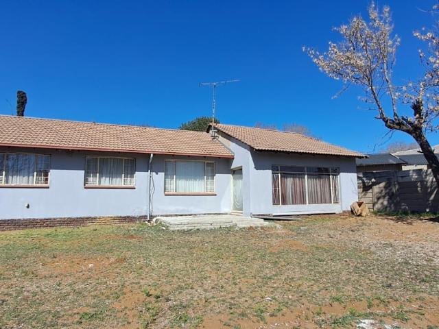 House for rent in Vosloorus, Gauteng