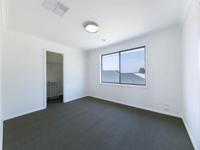 Townhouse for rent in Albury, New South Wales