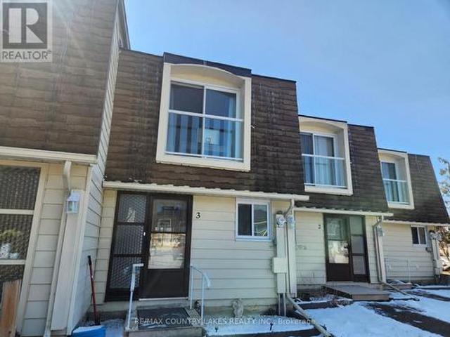 Townhouse for sale in Ramara, Ontario
