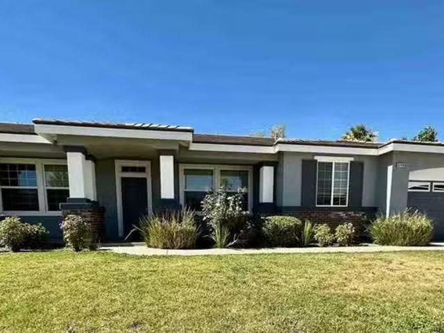 House for rent in Pomona